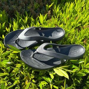 Crocs Sandals | Black | Women’s Size 10| Excellent Condition